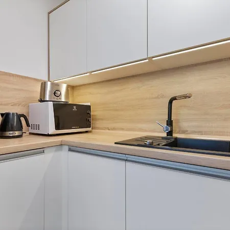 Twin 1 In - With Parking Apartment Bratislava
